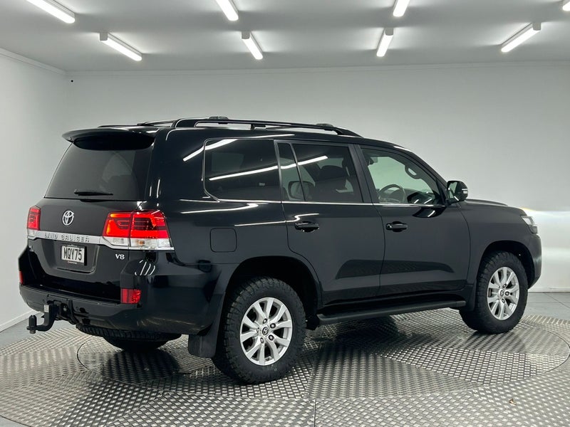 2020 Toyota Land Cruiser 200 VX Limited 4.5D 4WD image 3
