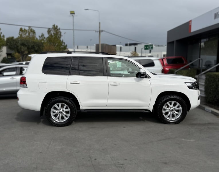2020 Toyota Land Cruiser 200 VX Limited 4.5DT 4... image 4