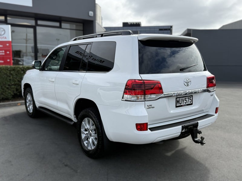 2020 Toyota Land Cruiser 200 VX Limited 4.5DT 4... image 5
