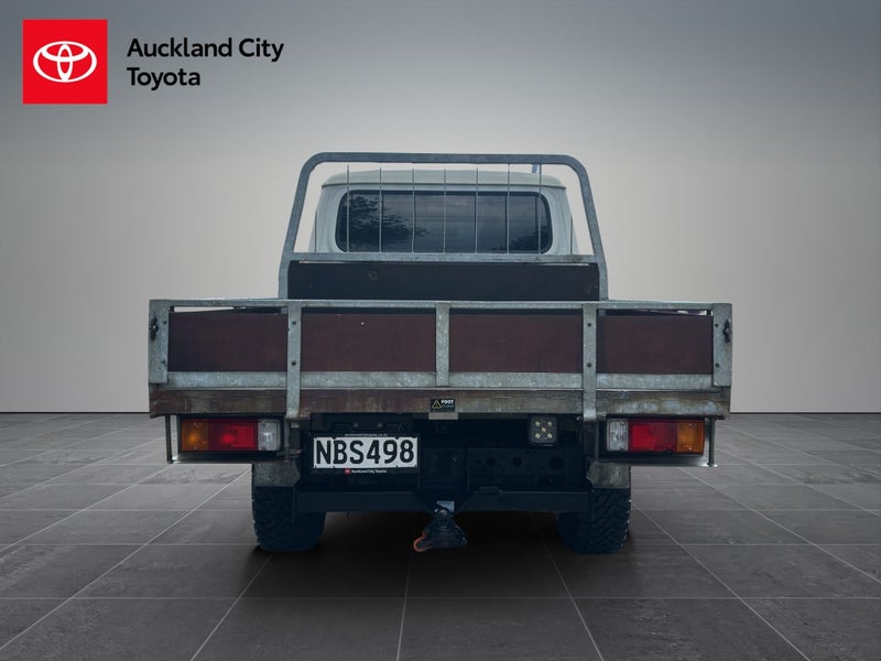 2020 Toyota Land Cruiser 70 LT 4.5DT 5MT 4WD DC... image 4