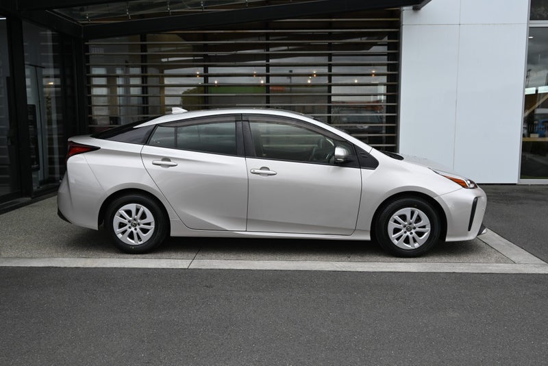 2020 Toyota Prius 1.8 Petrol Hybrid S FWD Hatch... image 5