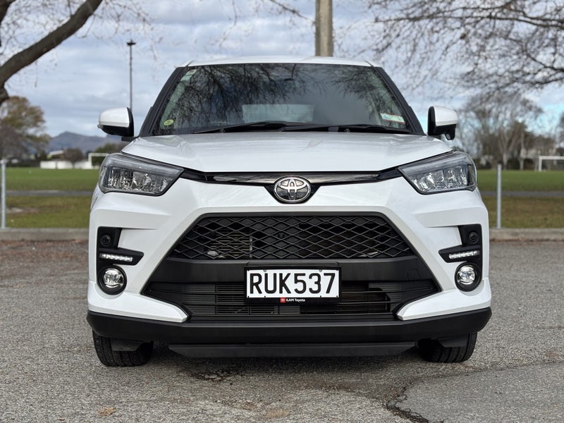 2020 Toyota Raize 1.0P Z 5 Dr SUV CVT 2WD image 2