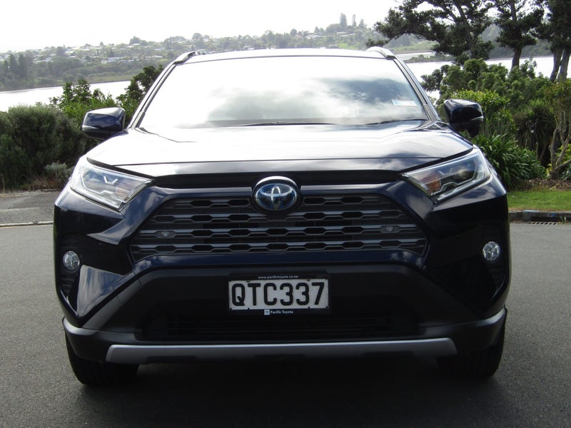 2020 Toyota RAV4 2.5 Hybrid image 2