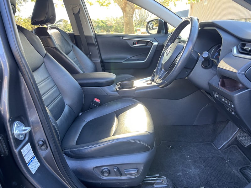 2020 Toyota RAV4 2.5 Hybrid G image 5