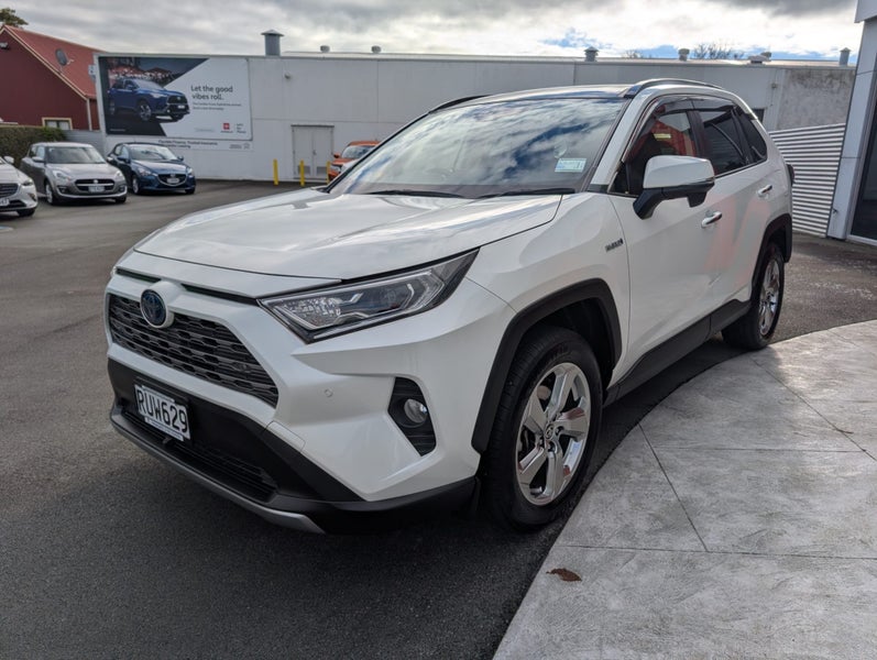 2020 Toyota RAV4 2.5 Hybrid G Automatic SUV image 3