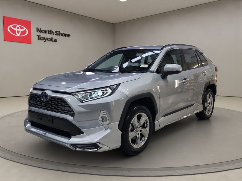 2020 Toyota RAV4 2.5L Hybrid G 4WD SUV image 3