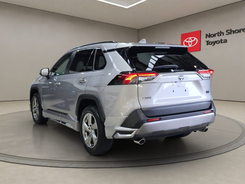 2020 Toyota RAV4 2.5L Hybrid G 4WD SUV image 5