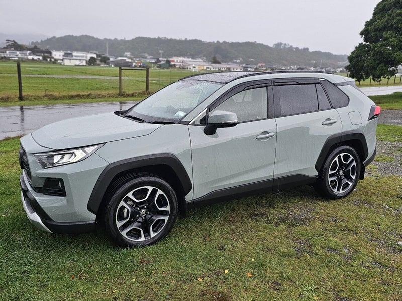 2020 Toyota RAV4 Adventure 2.5P 8AT AWD SUV/5D/5S image 2