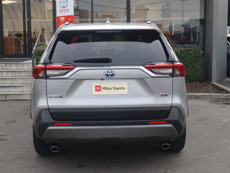 2020 Toyota RAV4 G HYBRID, AWD/4WD, Leather image 5