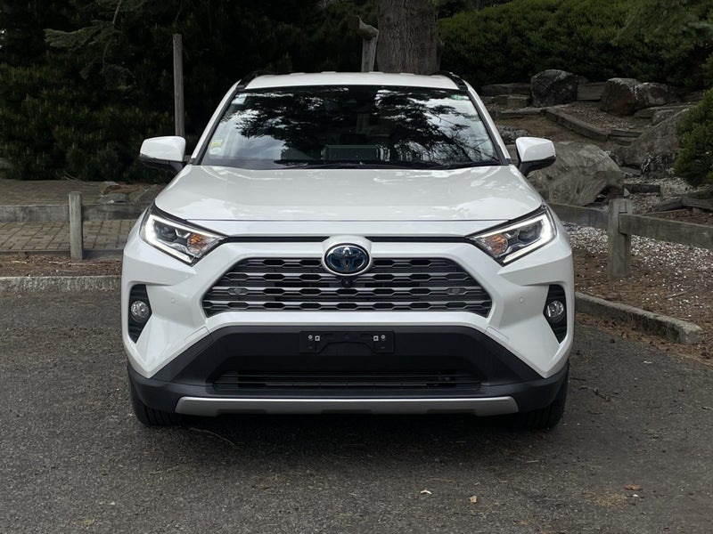 2020 Toyota RAV4 G Hybrid AWD image 2