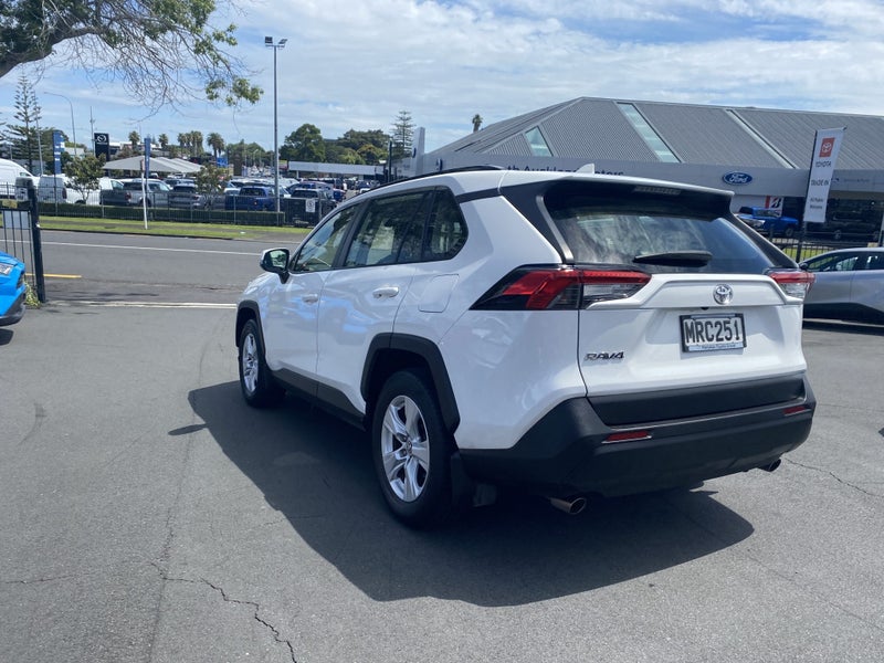 2020 Toyota RAV4 GX 2.0P 2WD SUV image 4