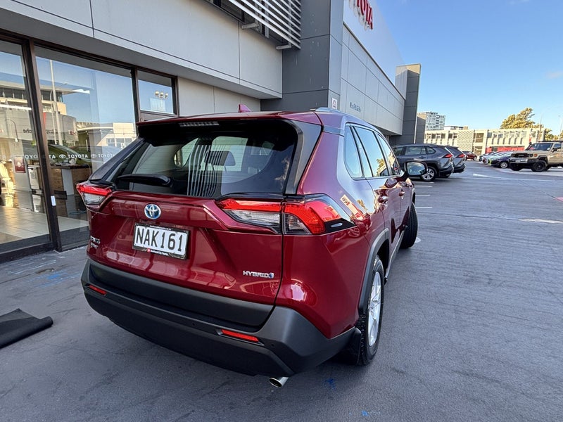 2020 Toyota RAV4 GX 2.5 HYBRID POPULAR SUV image 3