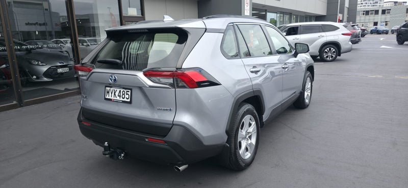2020 Toyota RAV4 GX 2.5 HYBRID POPULAR SUV image 3