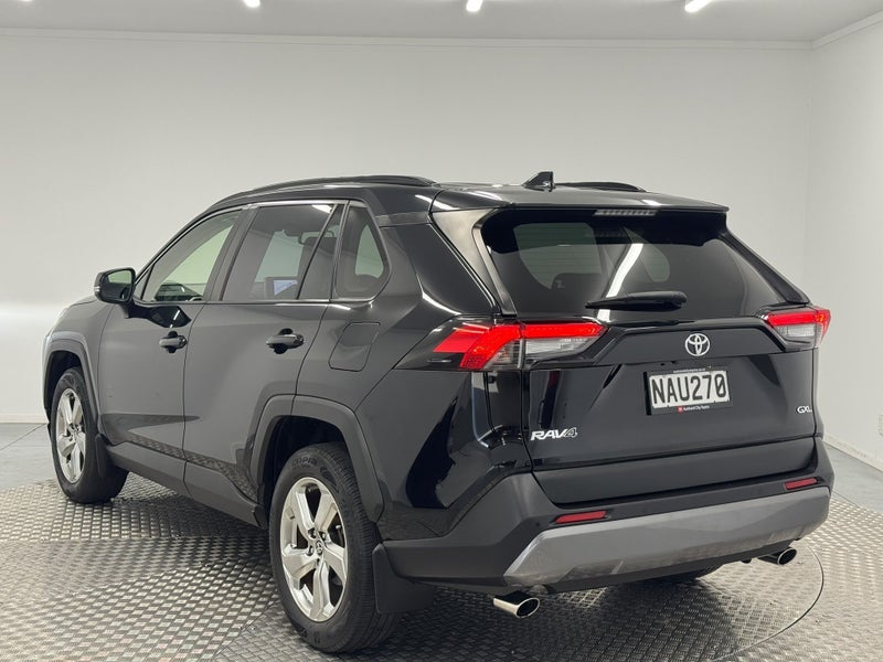 2020 Toyota RAV4 GXL 2.0P image 5