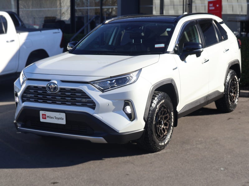 2020 Toyota RAV4 HYBRID G AWD/4WD, Leather image 3