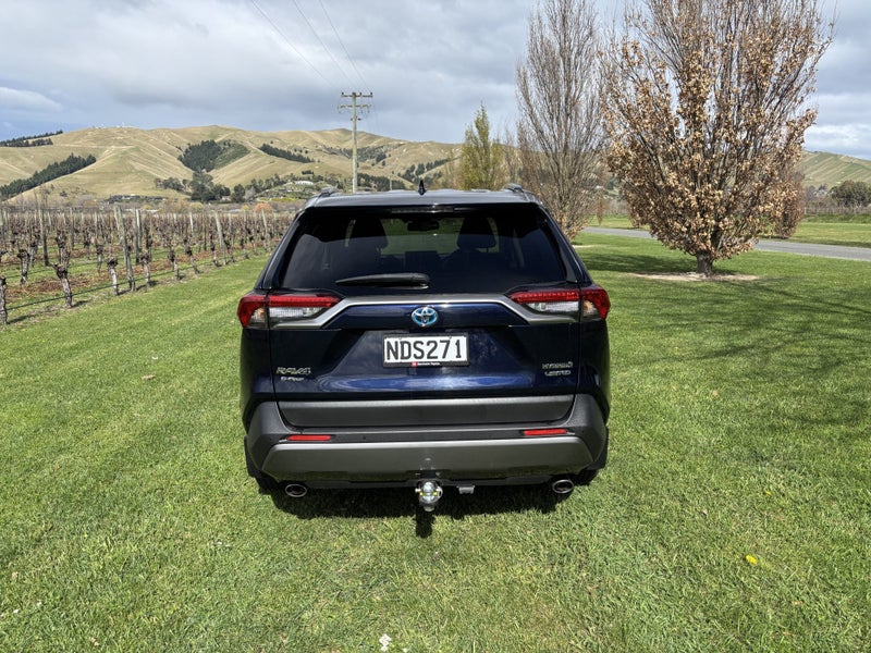 2020 Toyota RAV4 Limited 2.5P HV ECVT AWD SUV/5... image 5