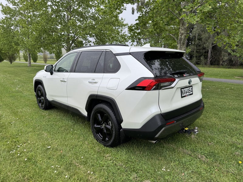 2020 Toyota RAV4 Limited 2.5P HV ECVT AWD SUV/5... image 5