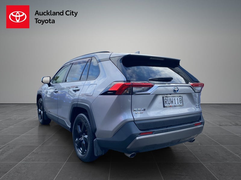 2020 Toyota RAV4 Limited 2.5P HV ECVT AWD SUV/5... image 5