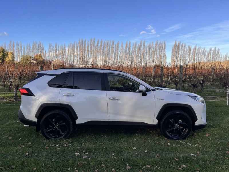 2020 Toyota RAV4 Limited 2.5P HV ECVT AWD SUV/5... image 3