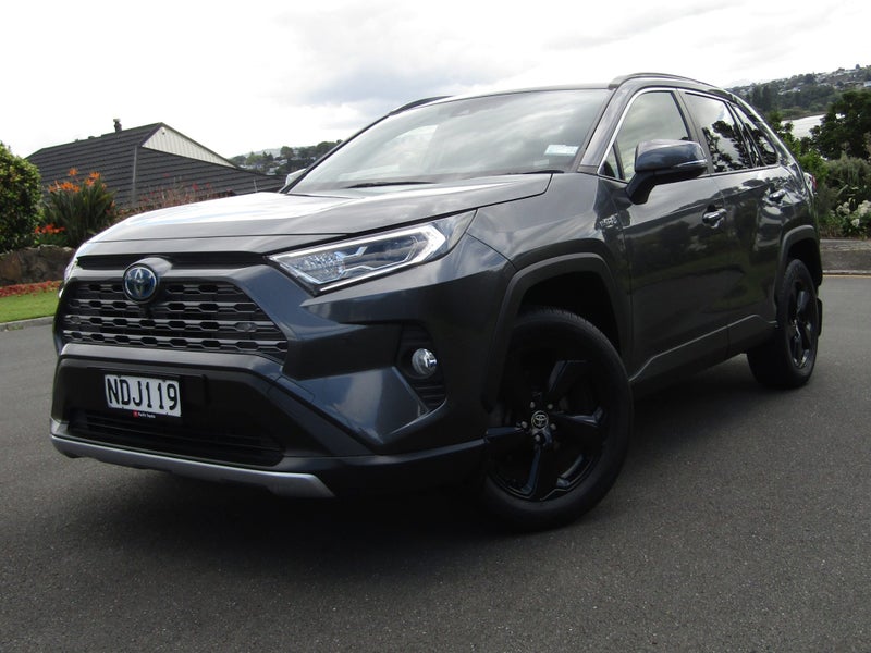2020 Toyota RAV4 Limited 2.5P HYBRID image 3