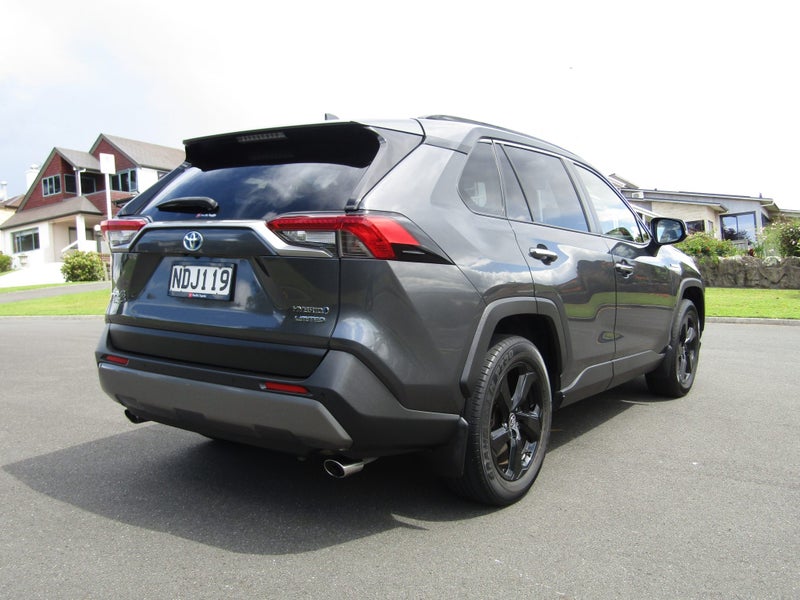 2020 Toyota RAV4 Limited 2.5P HYBRID image 4