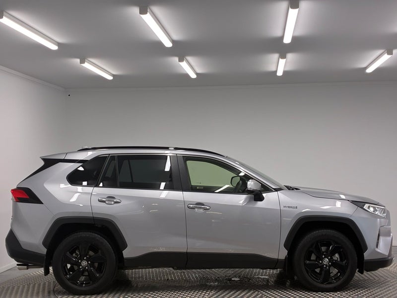 2020 Toyota RAV4 Limited 2.5P HYBRID AWD image 2