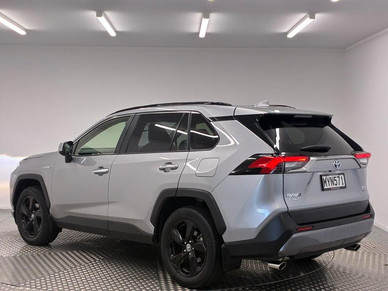 2020 Toyota RAV4 Limited 2.5P HYBRID AWD image 5