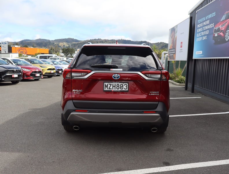 2020 Toyota RAV4 Limited 2.5PH/4WD/HD image 3