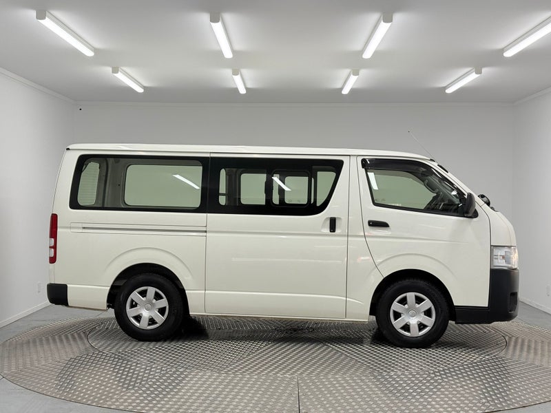 2020 Toyota Regius Ace 2.8D DX GL Package image 2