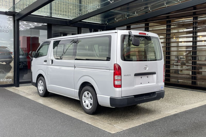 2020 Toyota Regius ACE DX 2.8 Turbo Diesel RWD Van image 2