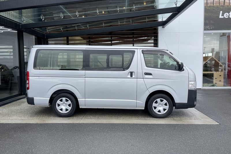 2020 Toyota Regius ACE DX 2.8 Turbo Diesel RWD Van image 5