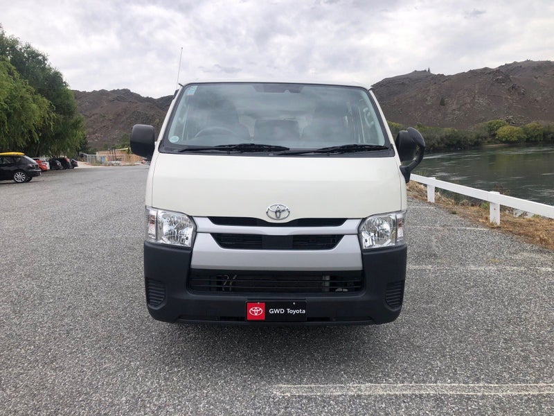 2020 Toyota Regius Hiace 4WD 2.8 Turbo Diesel Auto image 2