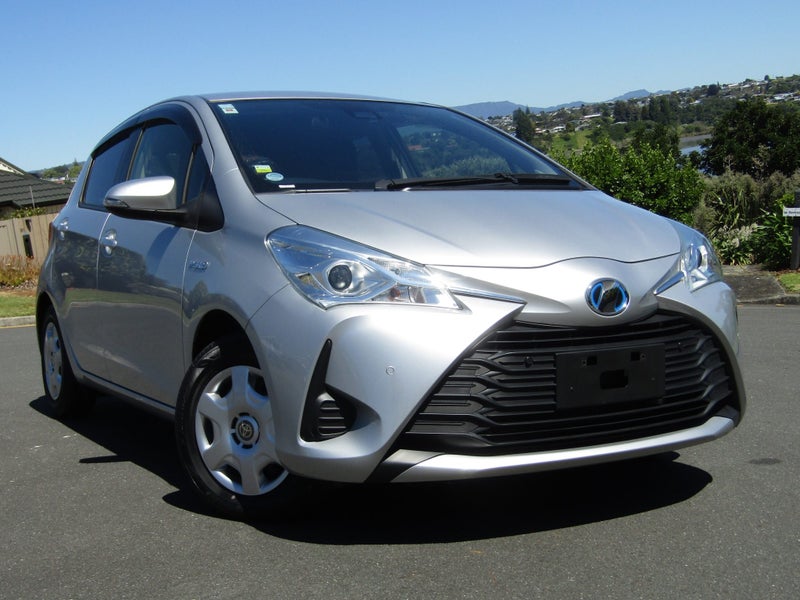 2020 Toyota Vitz 1.5 Hybrid F 5Dr Hatch CVT 2WD image 1