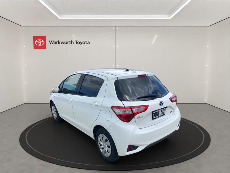 2020 Toyota Vitz Hybrid image 3
