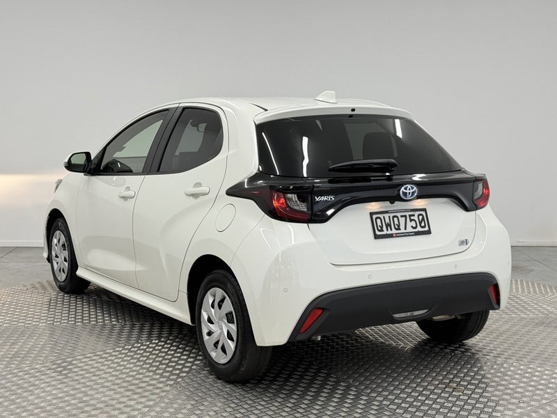 2020 Toyota Yaris 1.5 Hybrid image 5