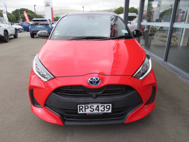 2020 Toyota Yaris 1.5 Hybrid G image 3