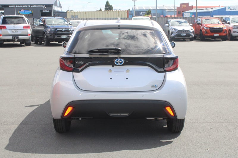 2020 Toyota Yaris 1.5 Hybrid X 5 Dr Hatch CVT 2... image 4