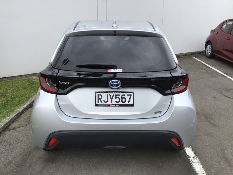 2020 Toyota Yaris 1.5 Hybrid X 5 Dr Hatch CVT 2... image 3