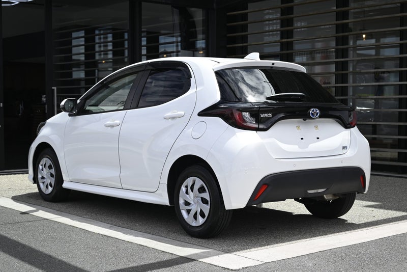 2020 Toyota Yaris 1.5 Hybrid X FWD Wagon image 2