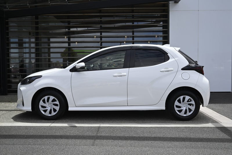 2020 Toyota Yaris 1.5 Hybrid X FWD Wagon image 3