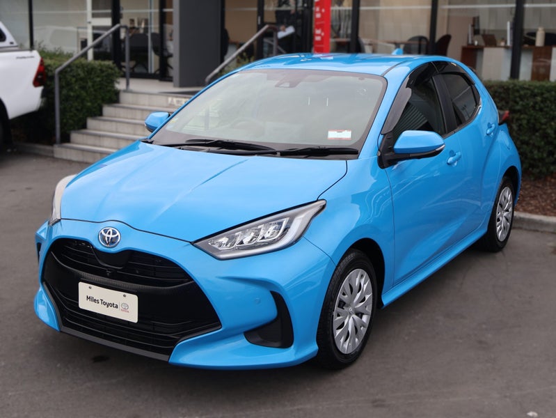 2020 Toyota Yaris 1.5 Hybrid Z 5 Dr Hatch CVT 2... image 3