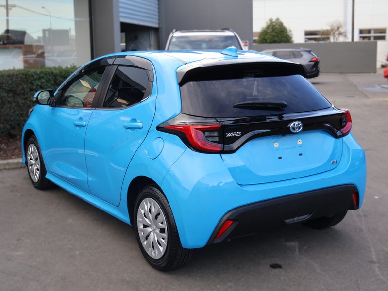 2020 Toyota Yaris 1.5 Hybrid Z 5 Dr Hatch CVT 2... image 5