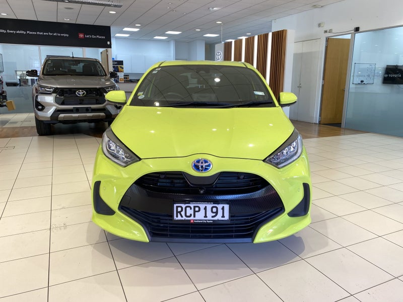 2020 Toyota Yaris 1.5 Hybrid Z 5 Dr Hatch CVT 2... image 4