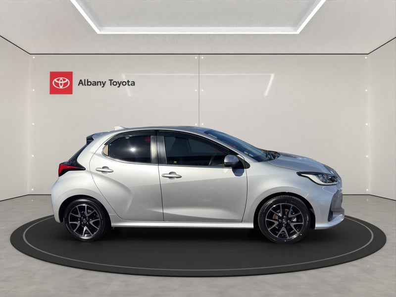 2020 Toyota Yaris 1.5 Hybrid Z 5 Dr Hatch CVT 2WD image 2