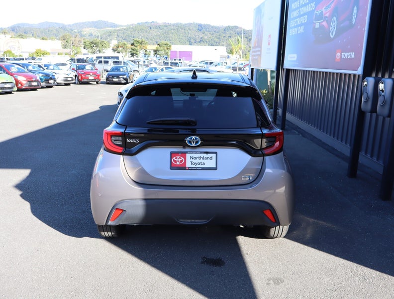 2020 Toyota Yaris 1.5 Hybrid Z 5 Dr Hatch CVT 2WD image 3