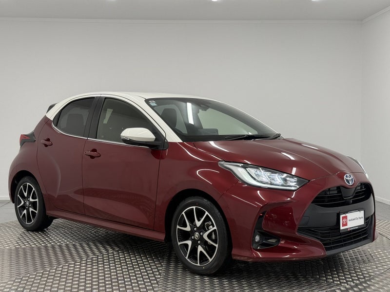 2020 Toyota Yaris 1.5 Hybrid Z image 1