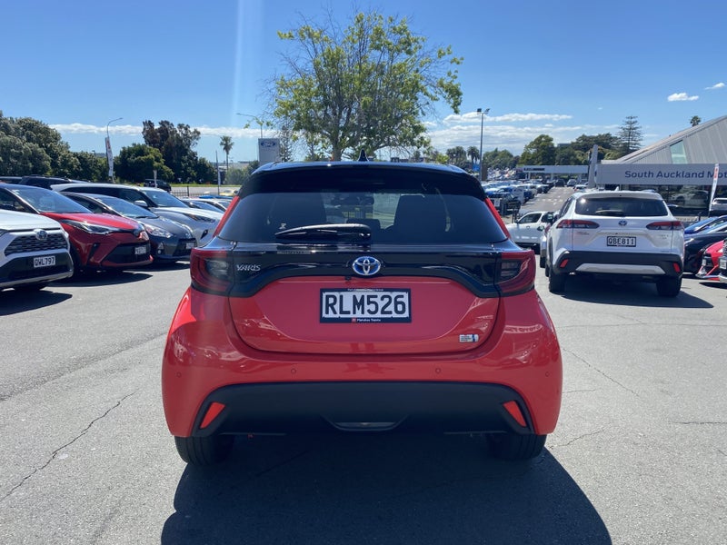 2020 Toyota Yaris 1.5 Hybrid Z Hatch image 3