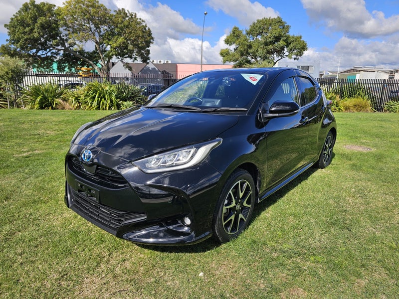 2020 Toyota Yaris 1.5 Hybrid Z Hatch - Certifie... image 4