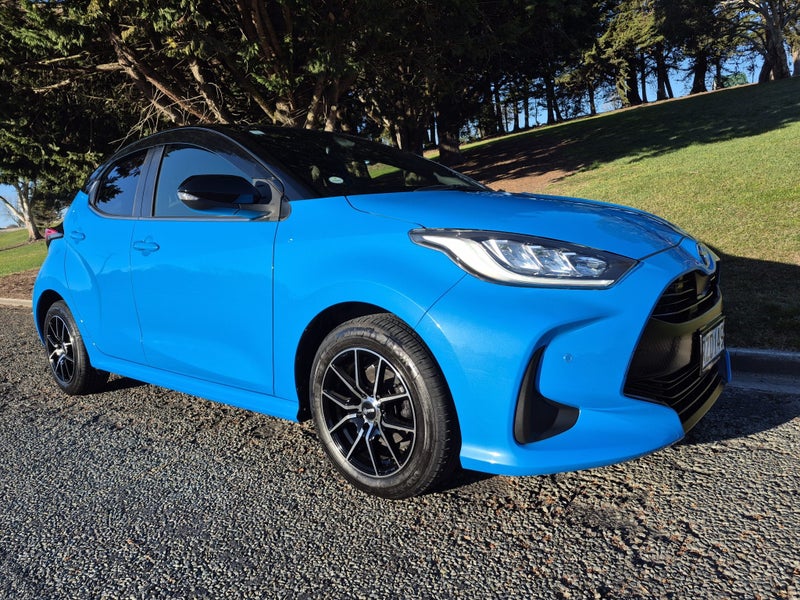 2020 Toyota Yaris 1.5 PETROL HATCH 4A image 3