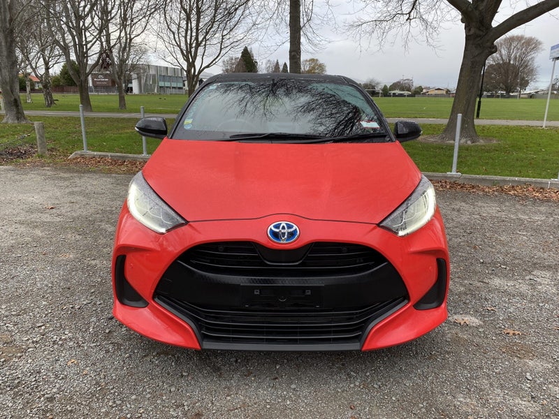 2020 Toyota Yaris 1.5L Hybrid Hatch image 3